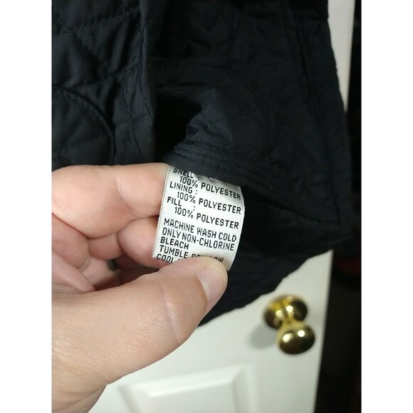 Talbots Woman LP Black Quilted Vest Pockets Full Zip Lightweight Outdoor Casual - Picture 9 of 10